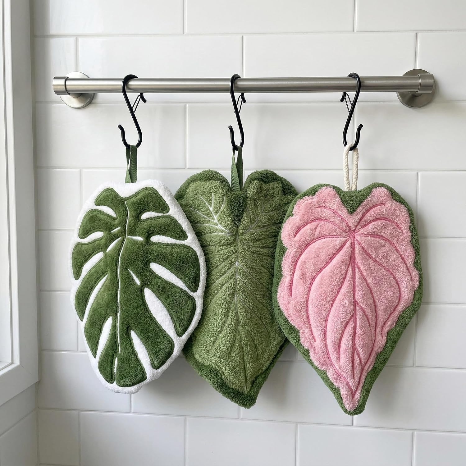 Legendary Sisher 3 Pack Leaf Hand — WeirdThingsToBuy weird find