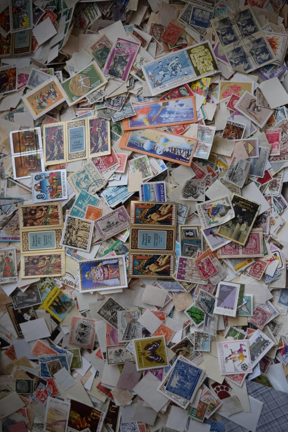 The 1000 Used Worldwide Postage Stamps — WeirdThingsToBuy weird find