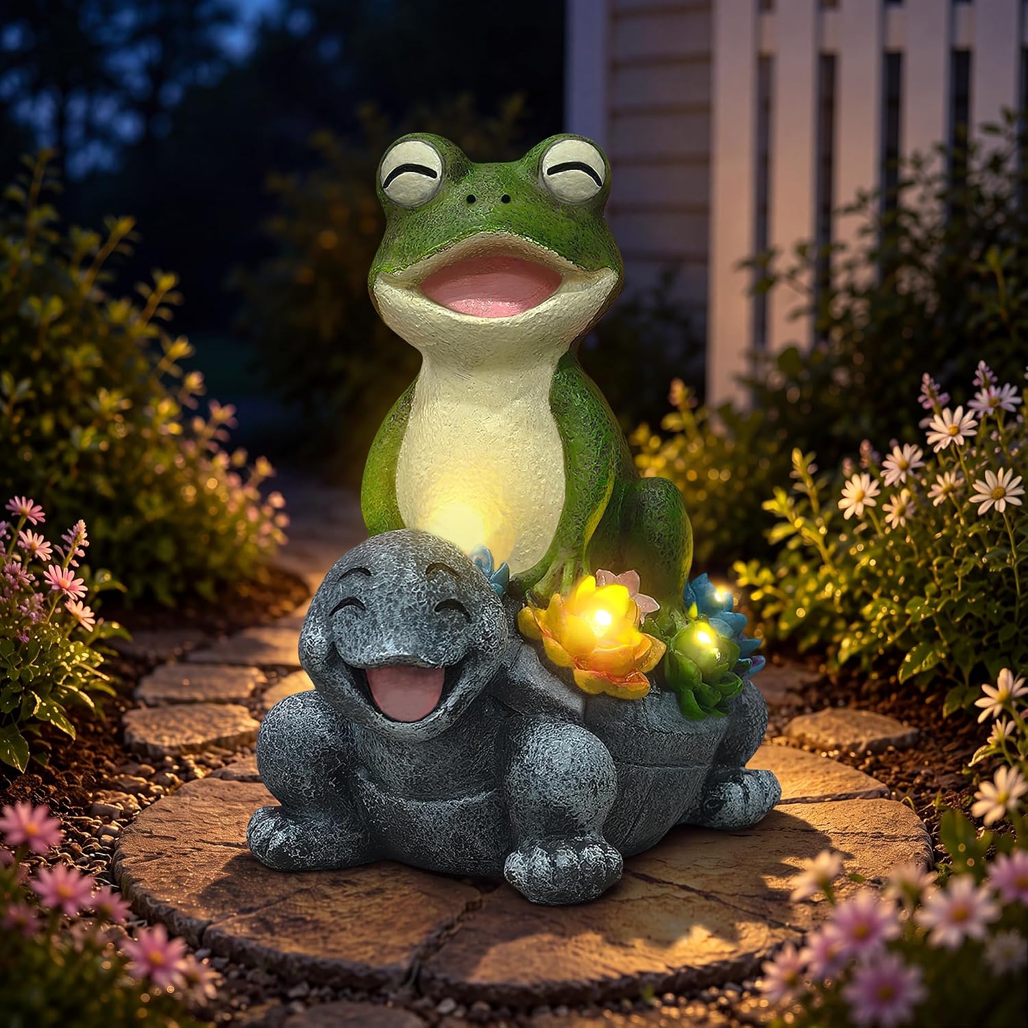 Viquhat Solar Frog & Turtle — WeirdThingsToBuy weird find